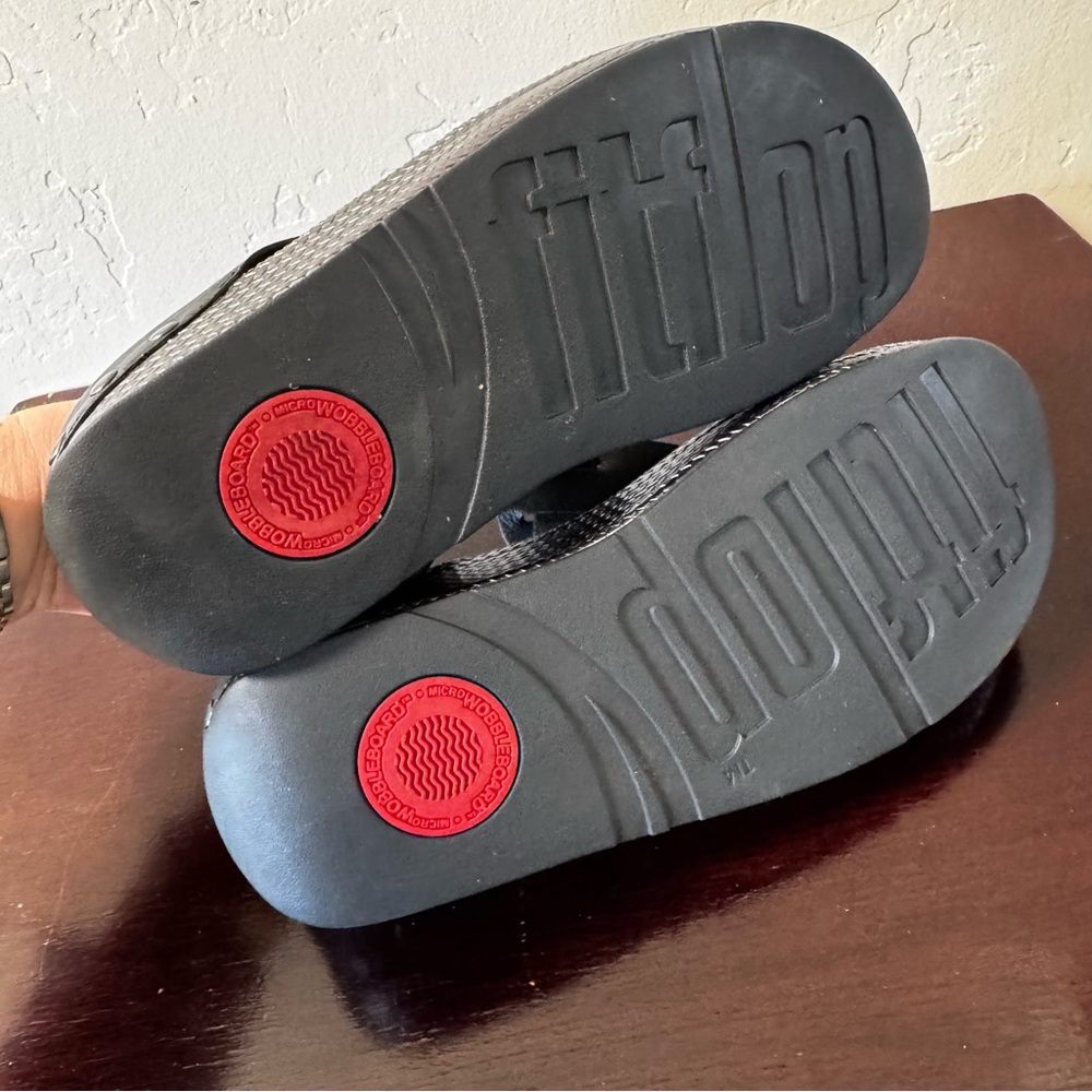 FitFlop Ibiza Thong Wedge Sandals Leather Style 401-001 - Picture 6 of 6